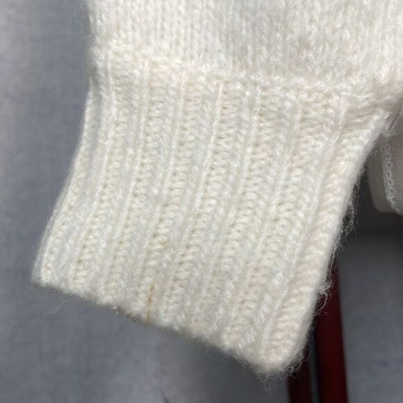 Abercrombie & Fitch Gray & White Geometric Cropped Sweater (Size: XS) - Picture 8 of 13